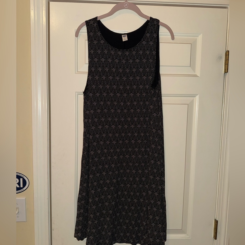 Old Navy Black and Gray Midi Dress